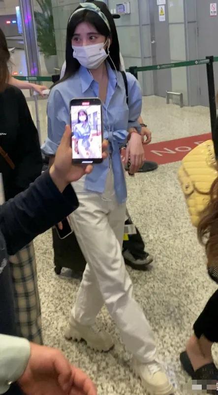 鞠婧祎长发高冷造型,长发女生鞠婧祎