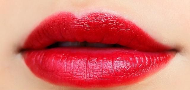 80颗钻石唇妆,嘴唇镶钻石视频