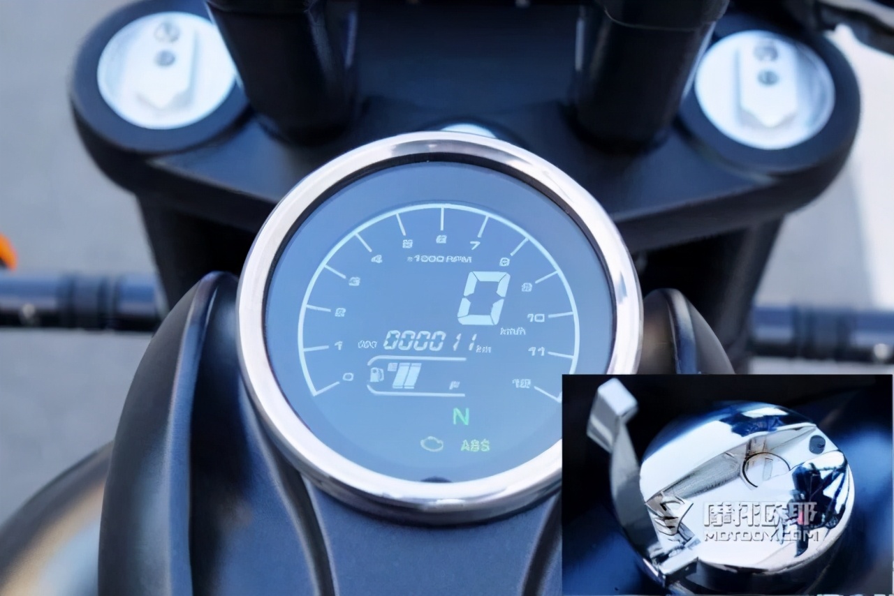 铁汉不柔情,38800元起650cc雷克RX7巡航车运动版