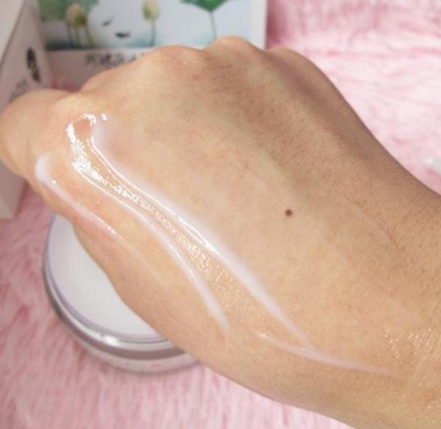 用什么洗脸美白淡斑,用什么洗脸最好淡斑美白补水