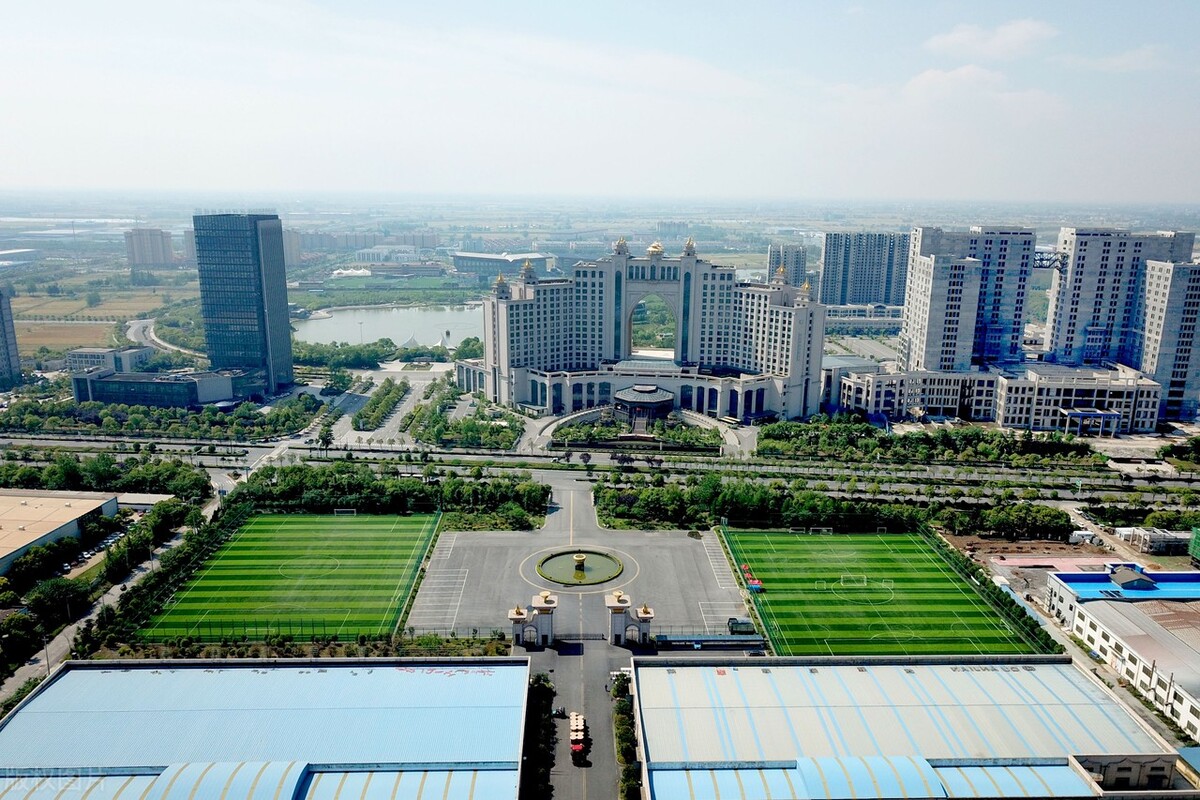 白岩松关于足球的理解,白岩松懂球么