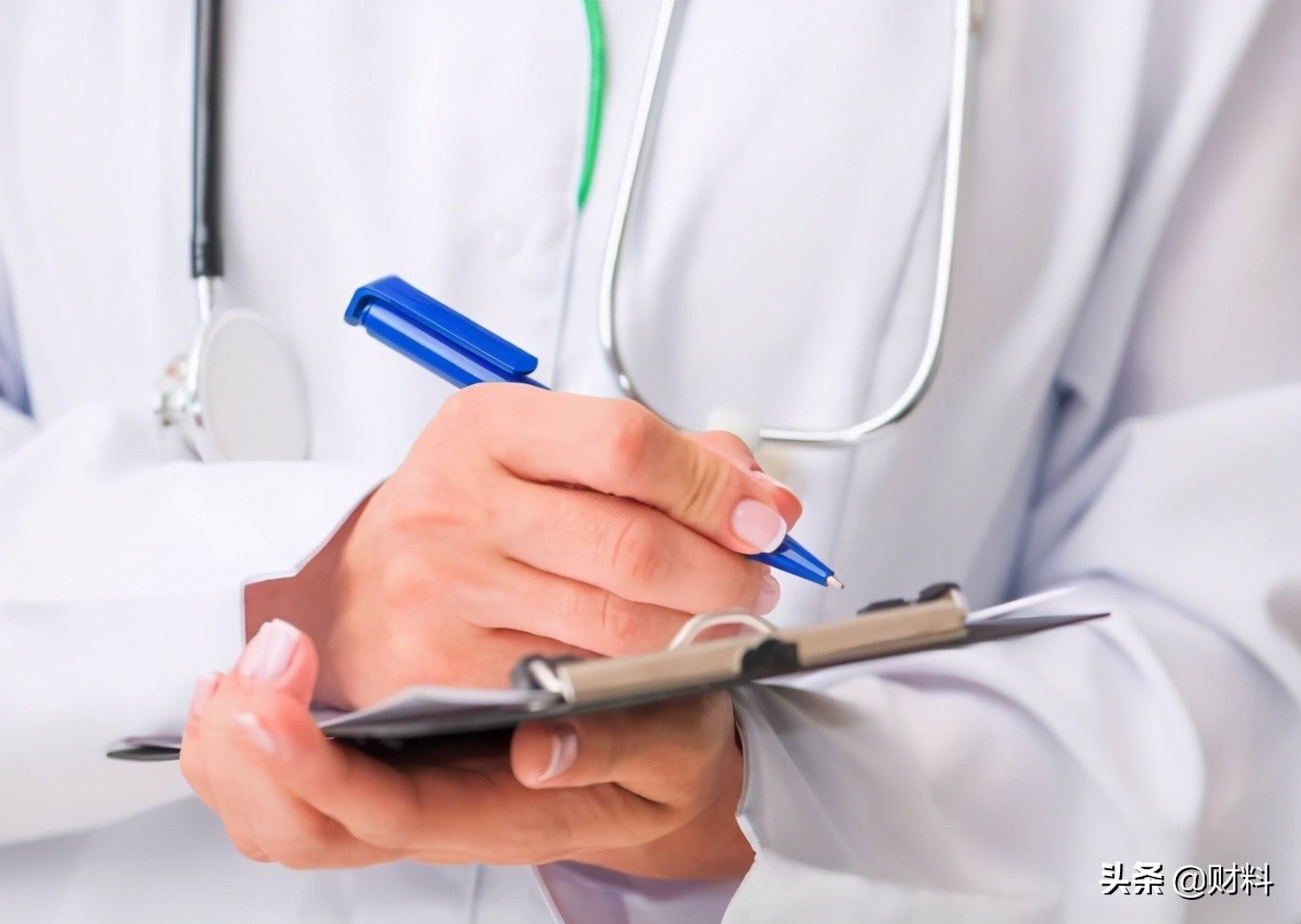 2021年,医保迎来“4大调整”,事关13.6亿人,每一项都是利好