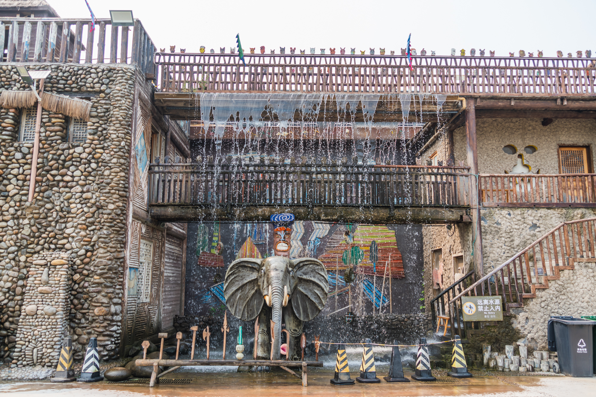 四月去过了心心念念的泼水节,夏日的欢乐泼水节