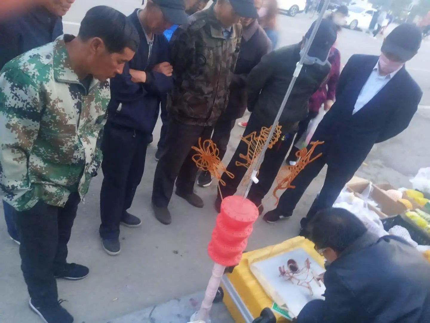 摆摊真的赚钱吗,还愿意去摆摊吗