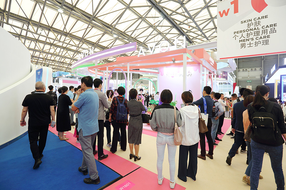 雅芳小鲜籽重磅发布,雅芳小鲜籽系列怎么样