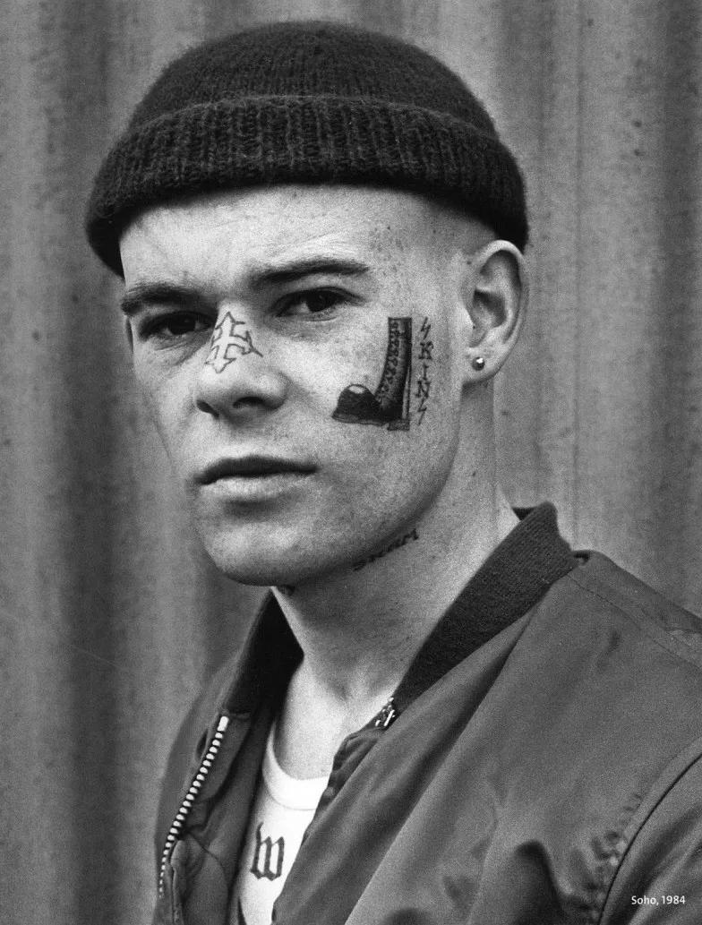 蒸汽朋克纹身和哥特纹身,又纹身又穿鼻环