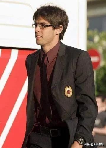 近视的足球运动员怎么办,饱受伤病困扰的球员