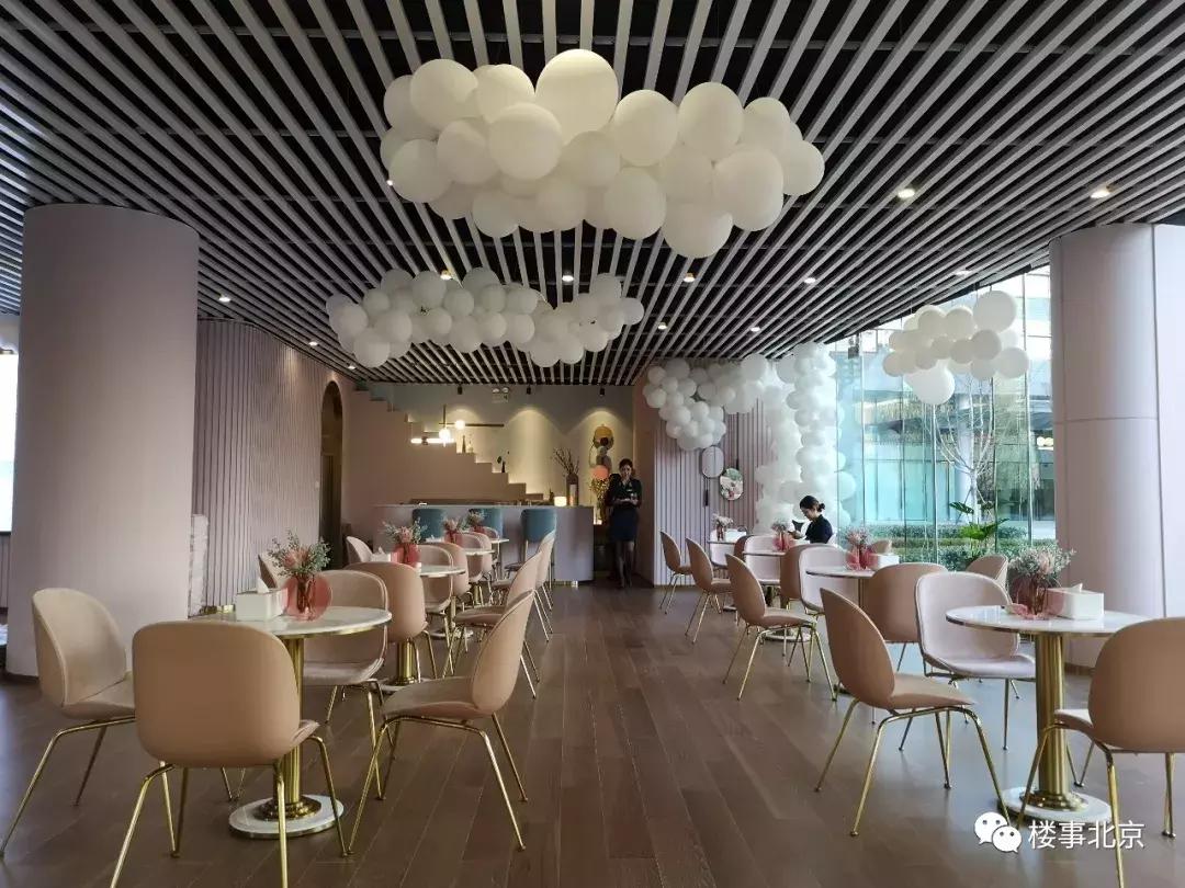 北京中海·望京府总价900-2000万/套，均价68924元/㎡预计5月首开