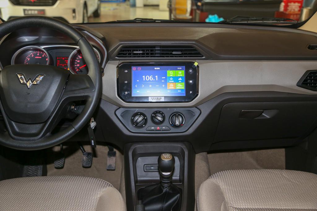 五菱宏光国六a和b的区别,国六标准的五菱宏光v