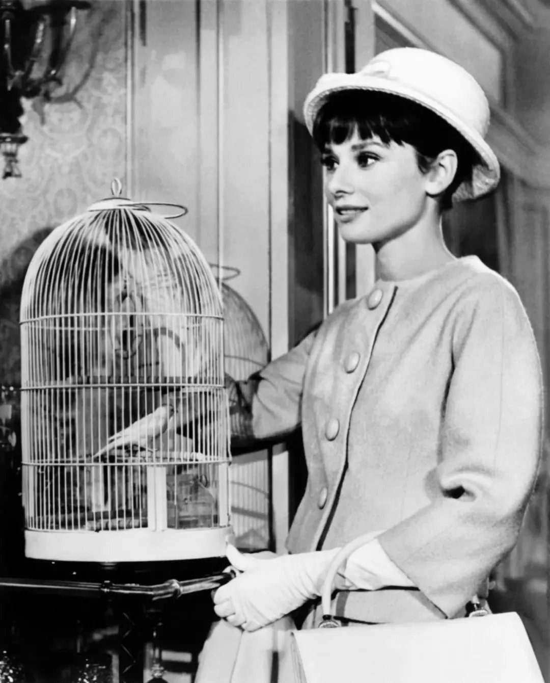 装妆美资讯馆｜是谁？让赫本比梦露更美丽？