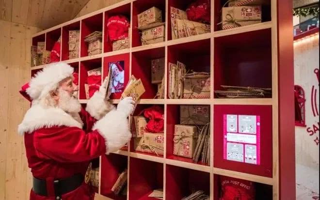 香港巨型圣诞树,香港圣诞树旅游攻略