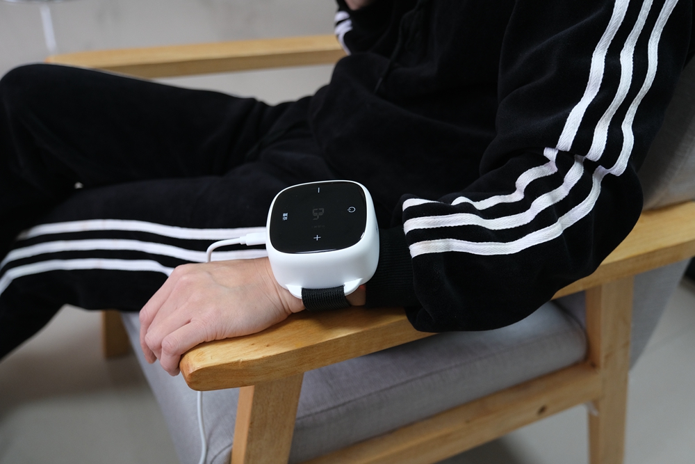 左点小艾智能艾灸盒多少度,左点小艾智能艾灸盒能隔衣服用吗