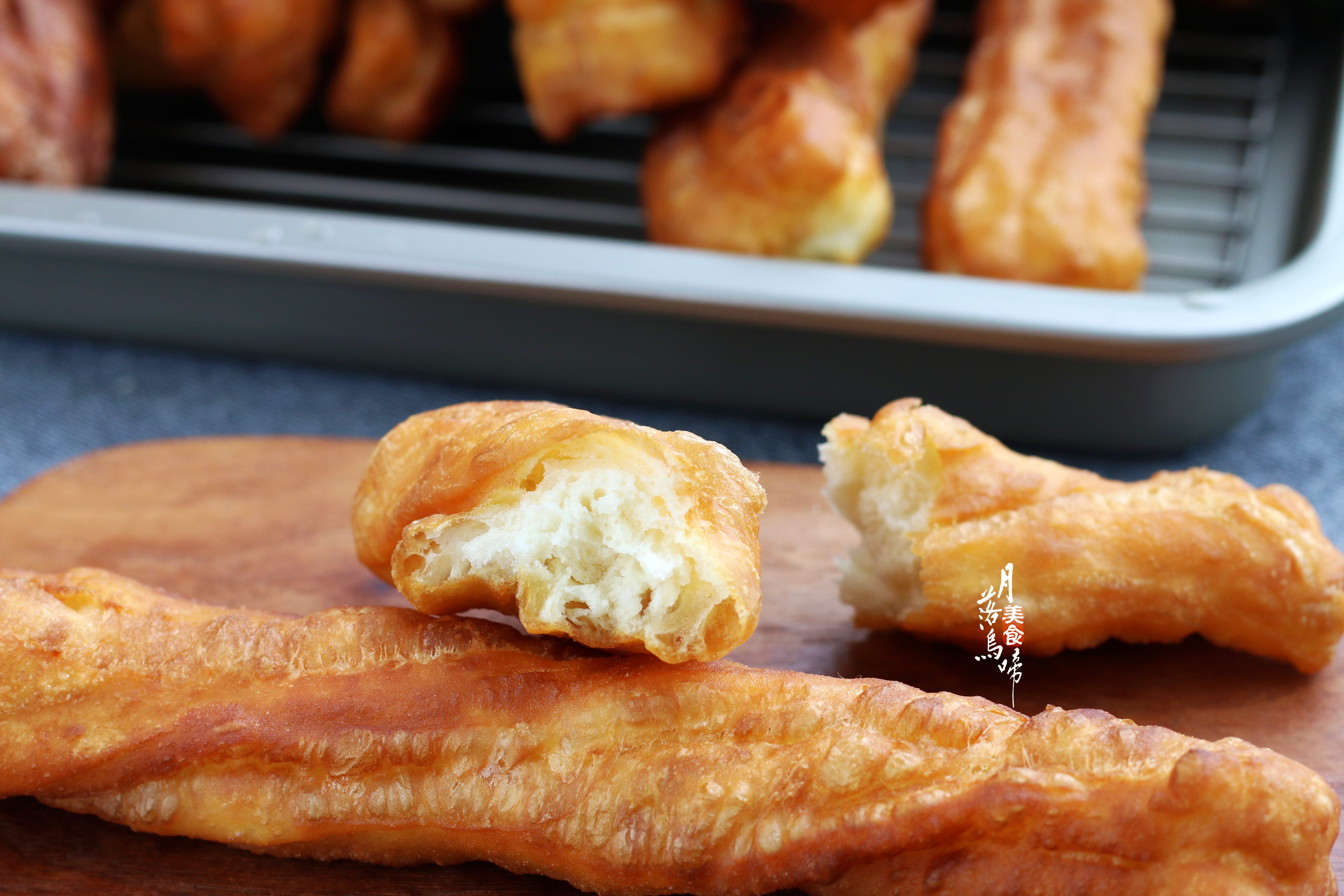 在家无聊做油饼,在家无聊学着做油条