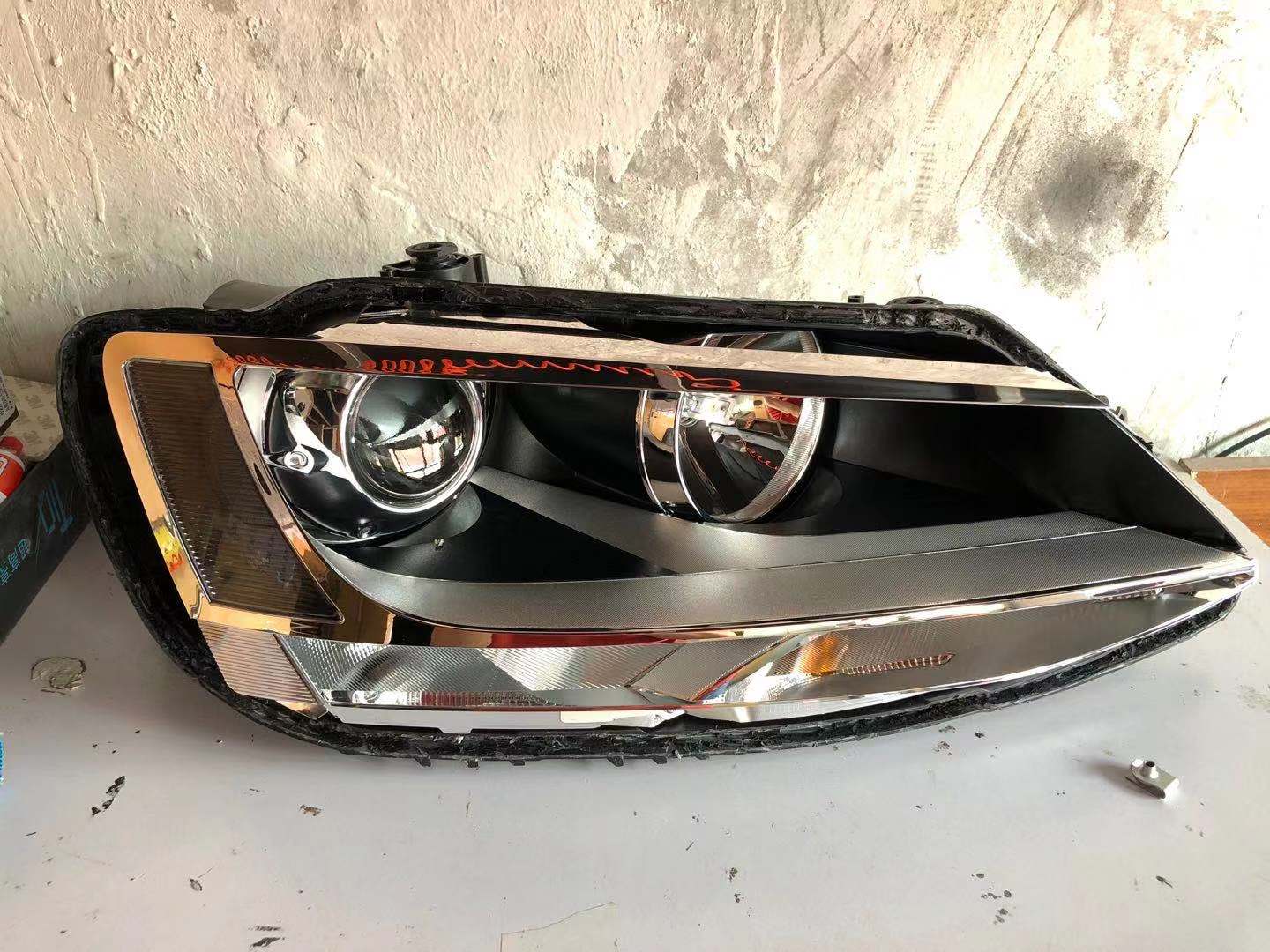 改的车灯撞了怎么办,车灯撞坏了有必要换原装吗