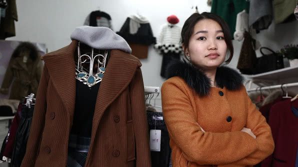 服装店不做线上生意怎么办,服装店开店第二个月突然没生意了