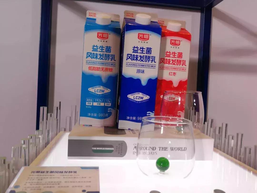 上海光明乳业董事长,光明乳业总裁及董事长