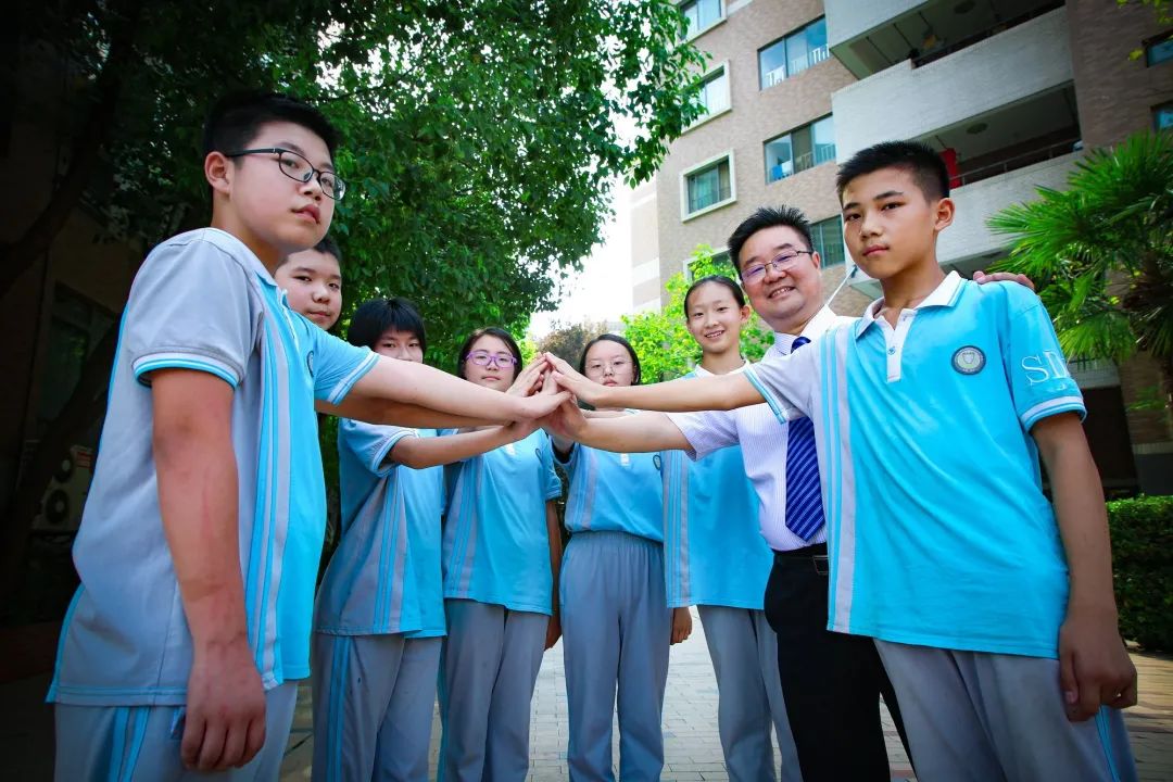 办一所师生愉悦的学校,办一所幸福的学校