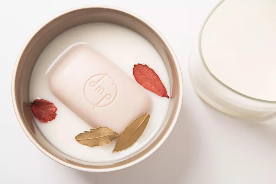 一块驴奶皂搞定洁面、卸妆,还能洗澡去鸡皮!我要回购10000次