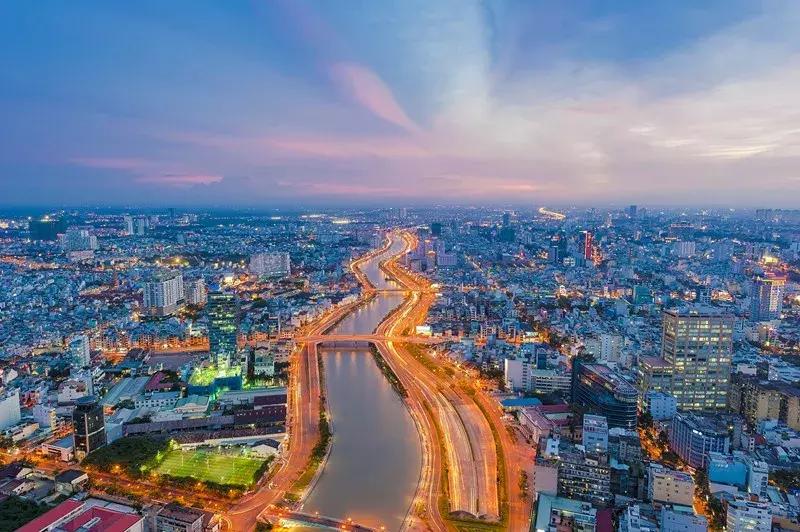 赚到了！坐火车就能出国，票价仅需200＋坐上能吹一辈子