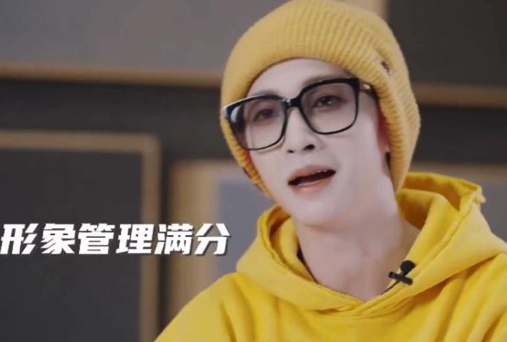 郑少秋与苗侨伟谁更帅,郑少秋周润发苗侨伟哪个更帅