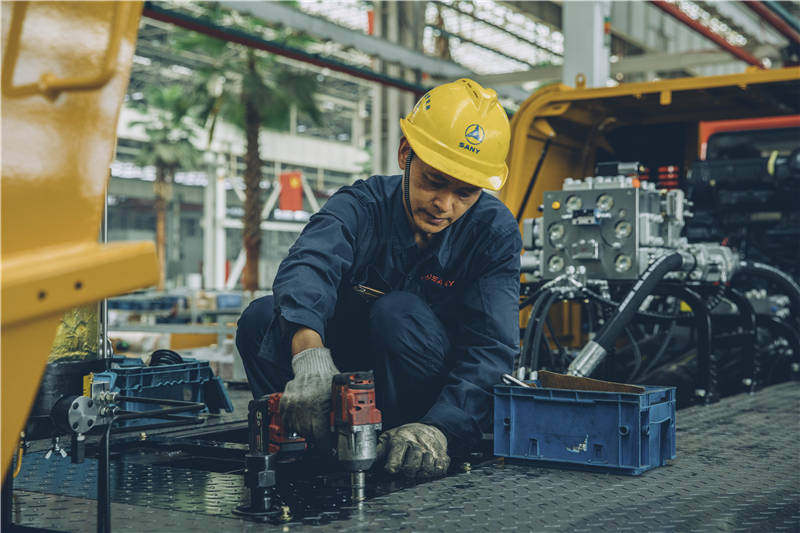 三一挖掘机：与宏观经济共舞