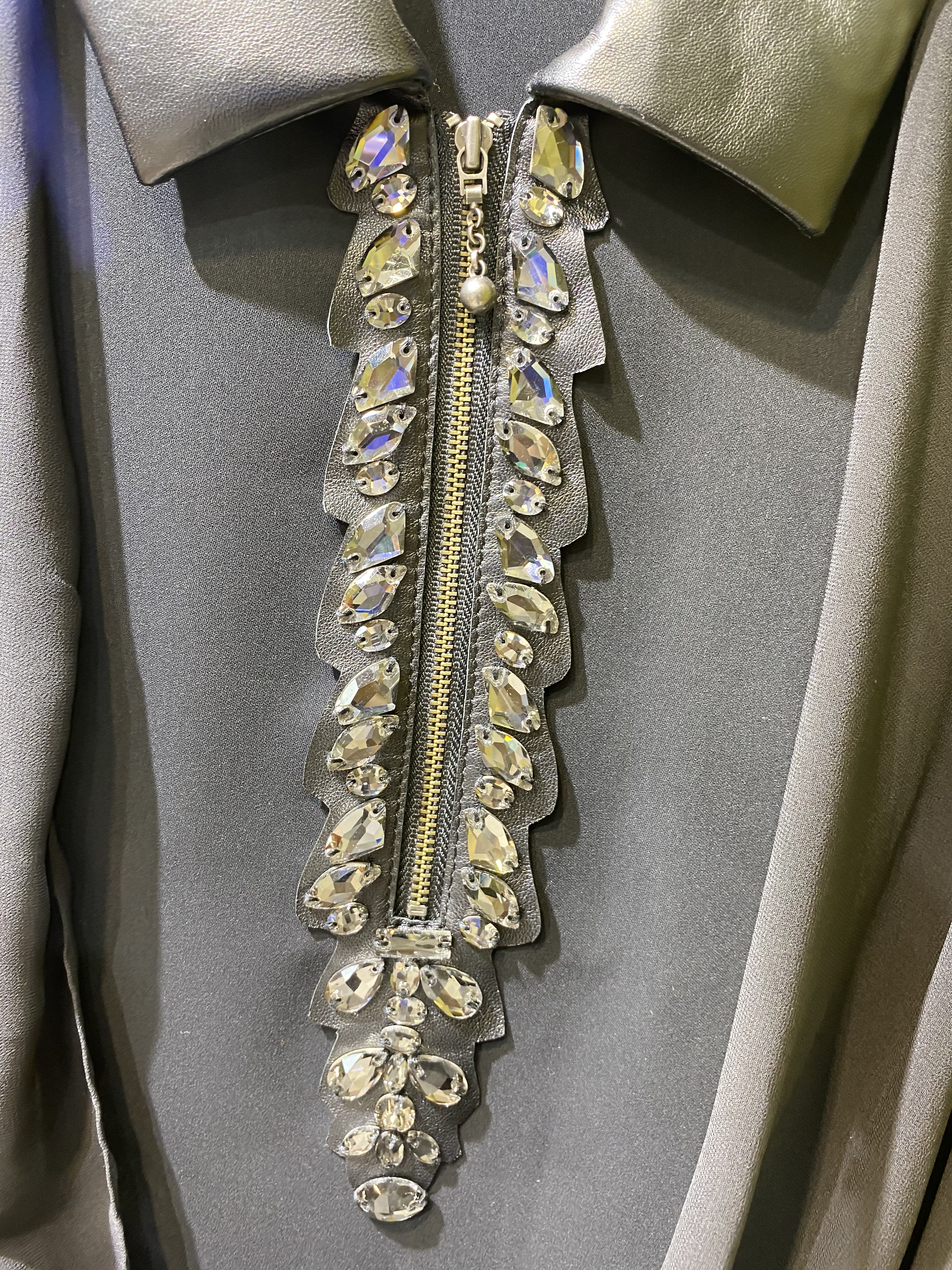 萨侬女装新款,萨侬女装正品专卖店春装新款