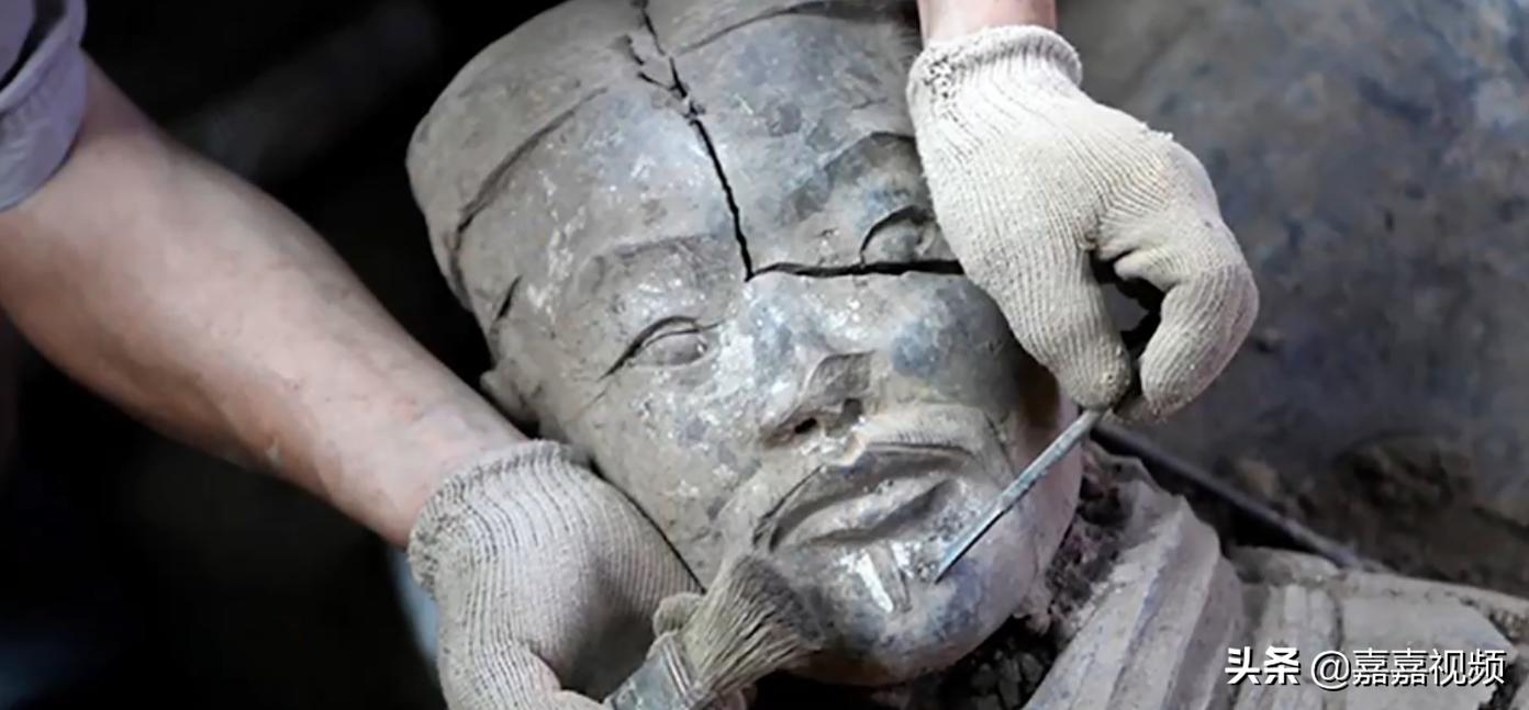 秦兵马俑为什么被称为第八大奇迹,秦兵马俑被谁称作世界八大奇迹