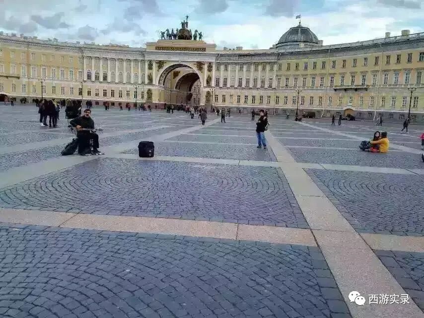 误闯挪威边境，他和这辆车最终都被遣返