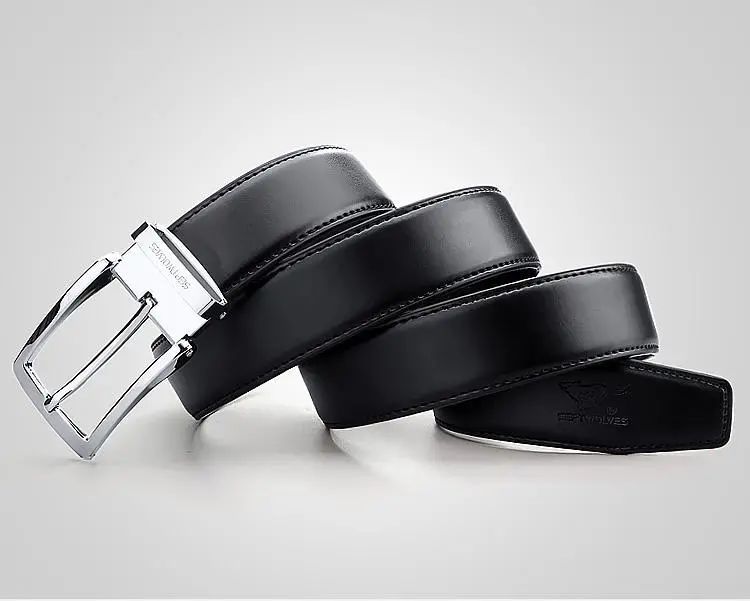 孩子不听话爸爸拿皮带抽,男孩小时候挨父亲皮带抽