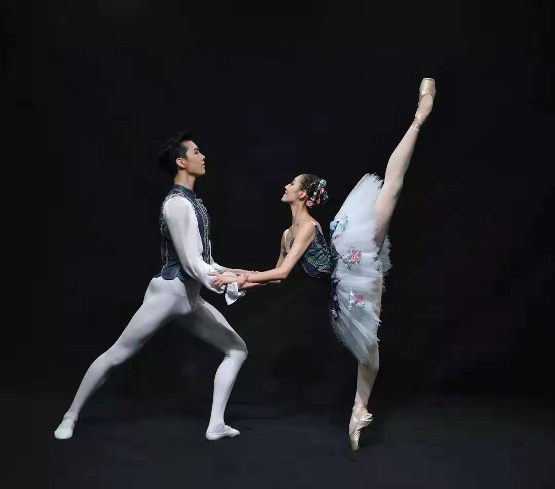 辽芭附中芭蕾舞在全国能排第一,辽芭附近芭蕾舞学校