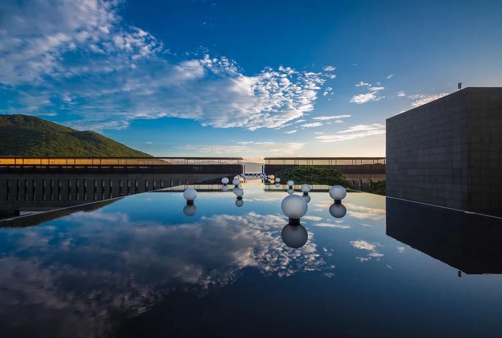 三亚值得去的高端酒店,三亚豪华海景酒店自由行