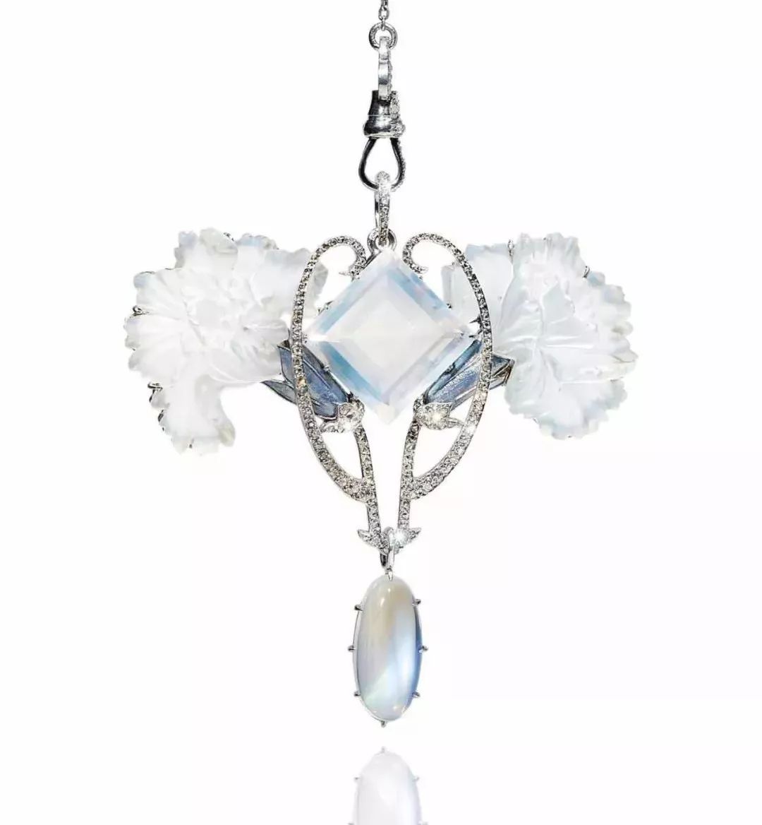 他是珠宝界的叛徒,但一件珠宝就能卖600万