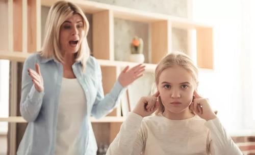 叛逆的孩子后果有多严重,叛逆的孩子是不是心理有问题