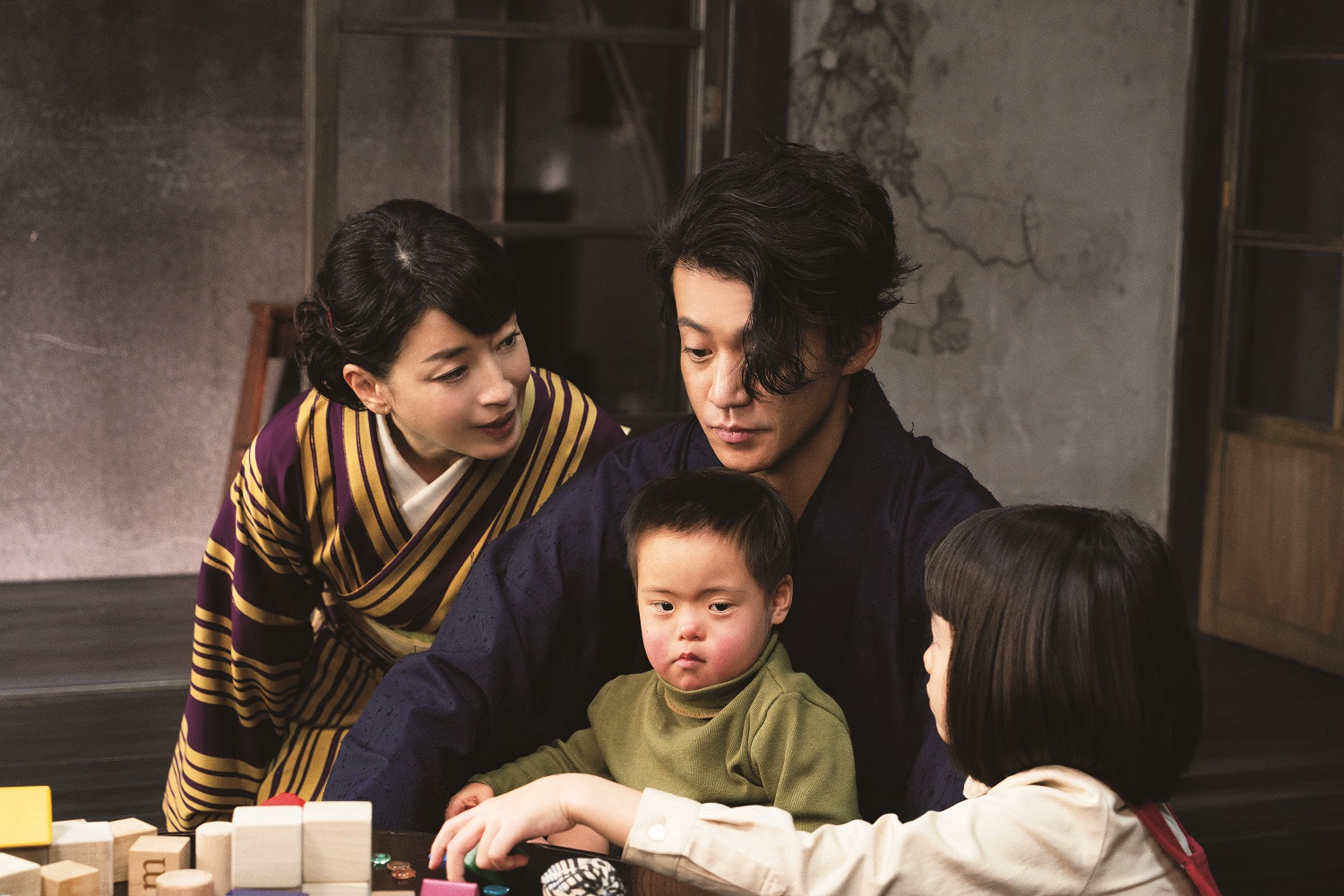 从《白痴》看坂口：他何以成为日本战后“女权主义”的助推者？