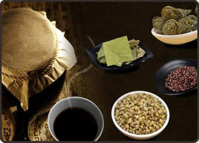 痛风怎么用中医治疗,中医治疗痛风病会有哪些风险