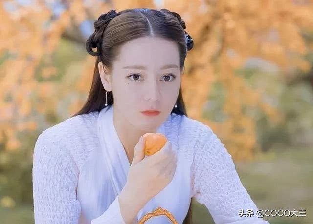 杨幂枕上书大婚,杨幂枕上书第几集出现