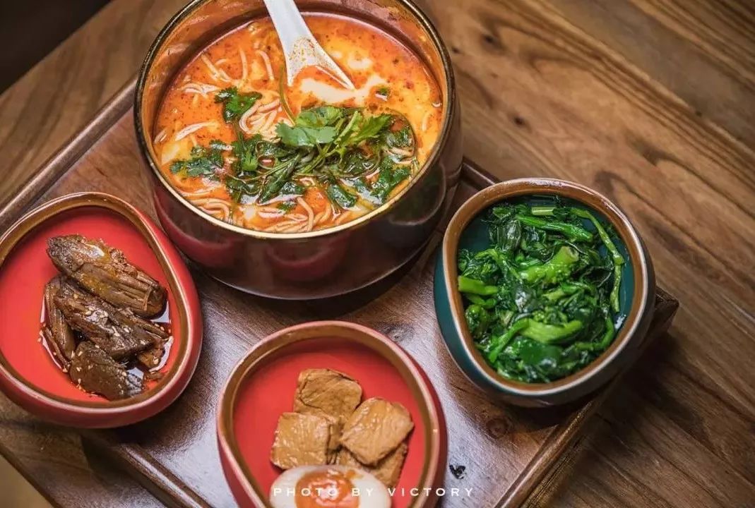 喜茶、和府捞面、兰巴赫……齐聚曲江老牌商场，等你Pick！