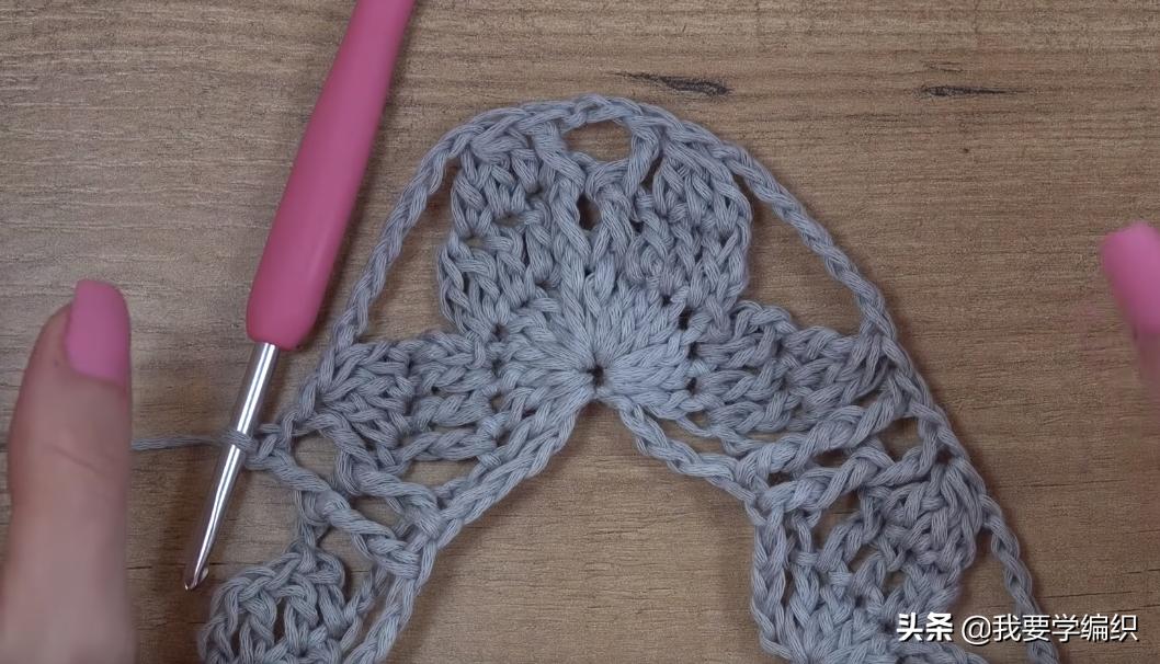 最新款钩披肩花样连接教程,简单易学钩披肩花样
