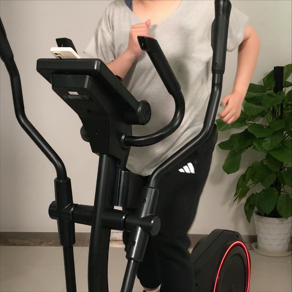 麦瑞克椭圆机的正确使用方法,登山椭圆机的正确使用方法