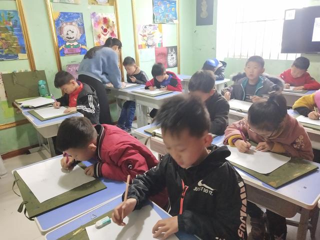 奋进新时代给梦想插上翅膀绘美术教育宏伟蓝图——专访河南海卫美术教育集团董事长刘晓勇