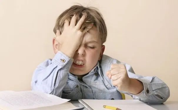 群体性症状｜广泛性焦虑你中招了几条？