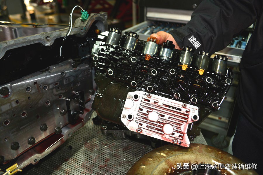 科鲁兹低速换挡有顿挫感,科鲁兹降挡顿挫感特别大怎么解决