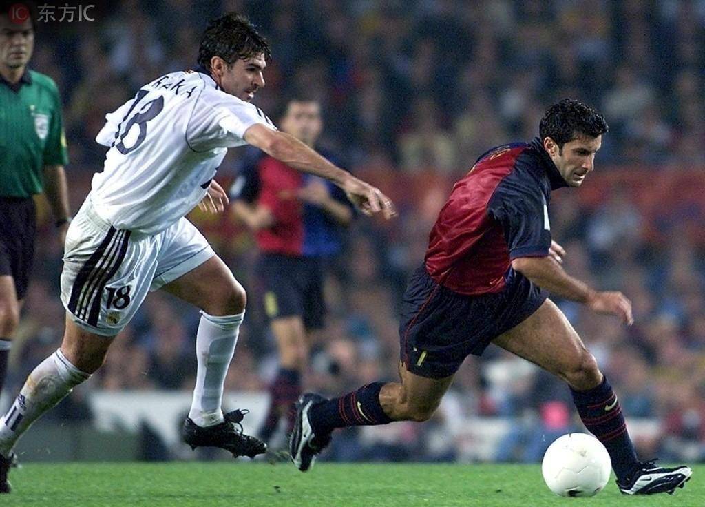 菲戈右脚为什么踢右边锋,菲戈右路过人