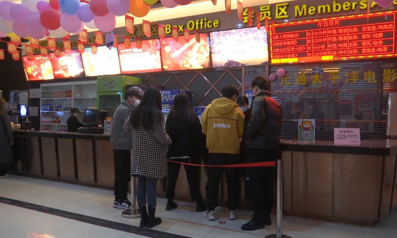 瓜州：春节档电影热映影院迎来观影新高峰