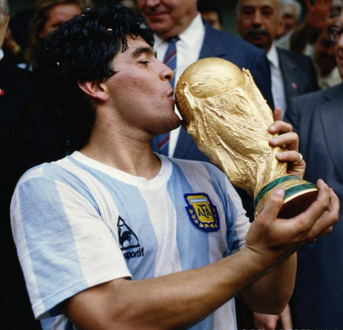 迭戈马拉多纳的手下败将,迭戈马拉多纳世纪进球