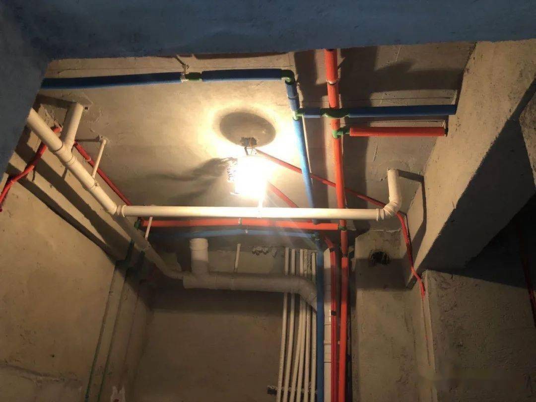 冷热水管怎么安装最好,冷热软水管怎么安装正确