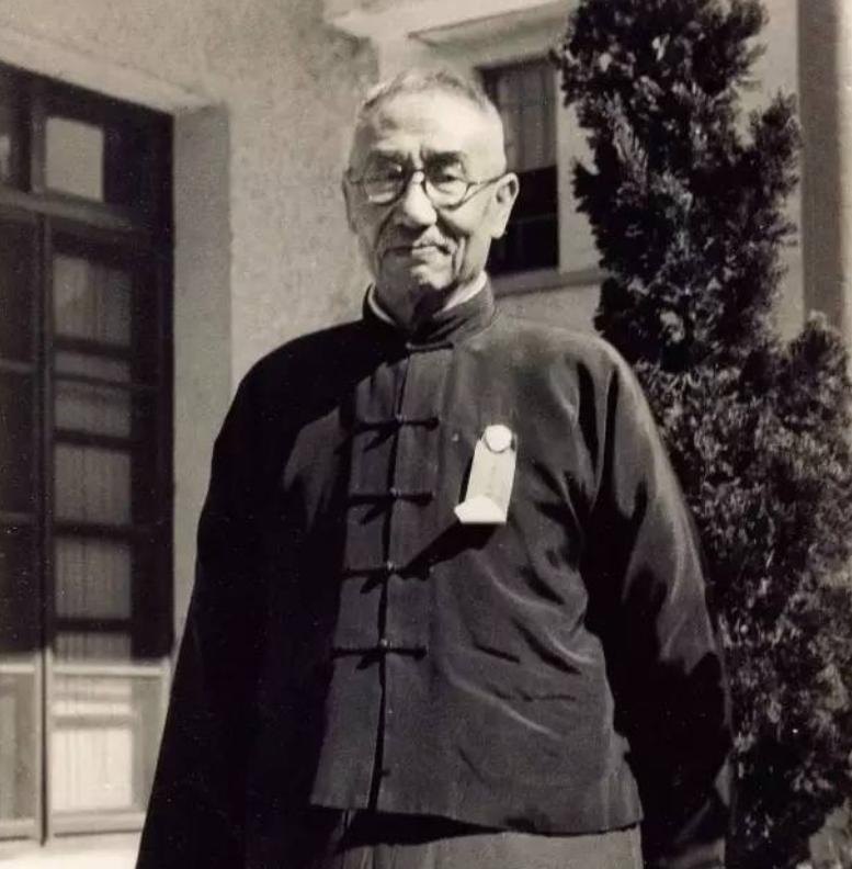 阎锡山临终遗物,阎锡山死后葬在哪里