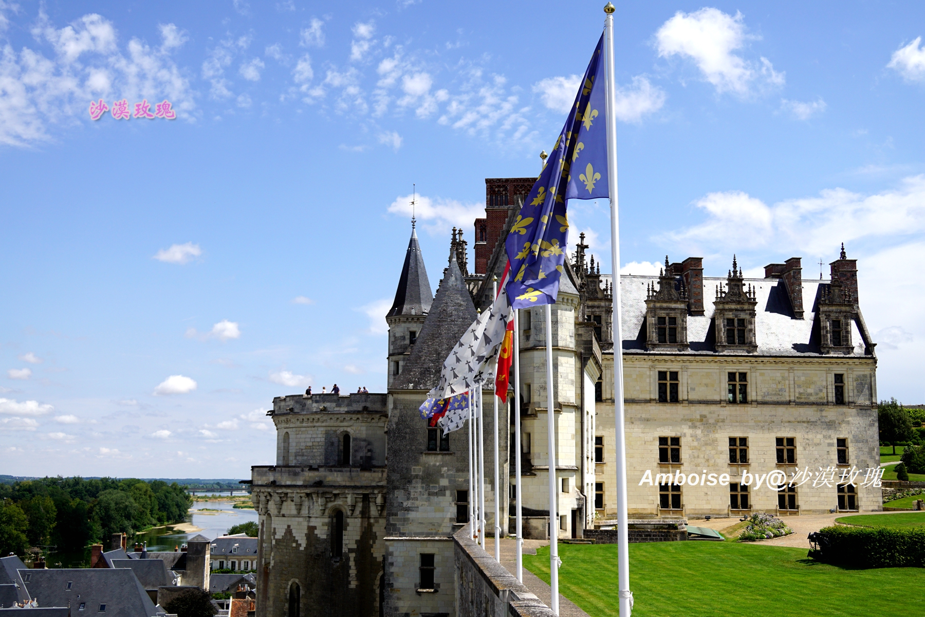 它是法国文艺复兴城堡的代表，一代巨匠达芬奇长眠于此