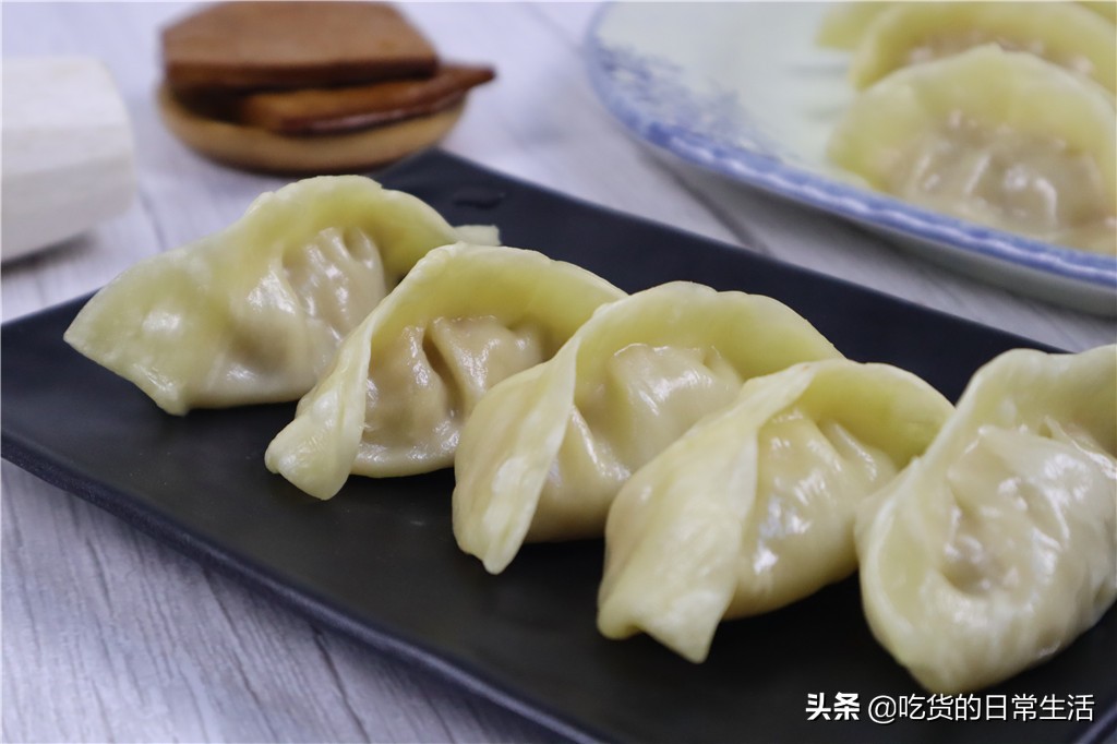 蒸饺子要不要先过水,饺子要怎么蒸才不粘锅