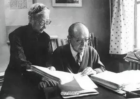 我快30岁了,想转行做瑜伽老师,是不是太晚了”